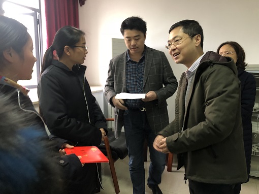 凯发k8国际首页登录公司党委委员、财务总监潘峰到南方公司开展春节慰问活动暨安全生产检查工作.JPG